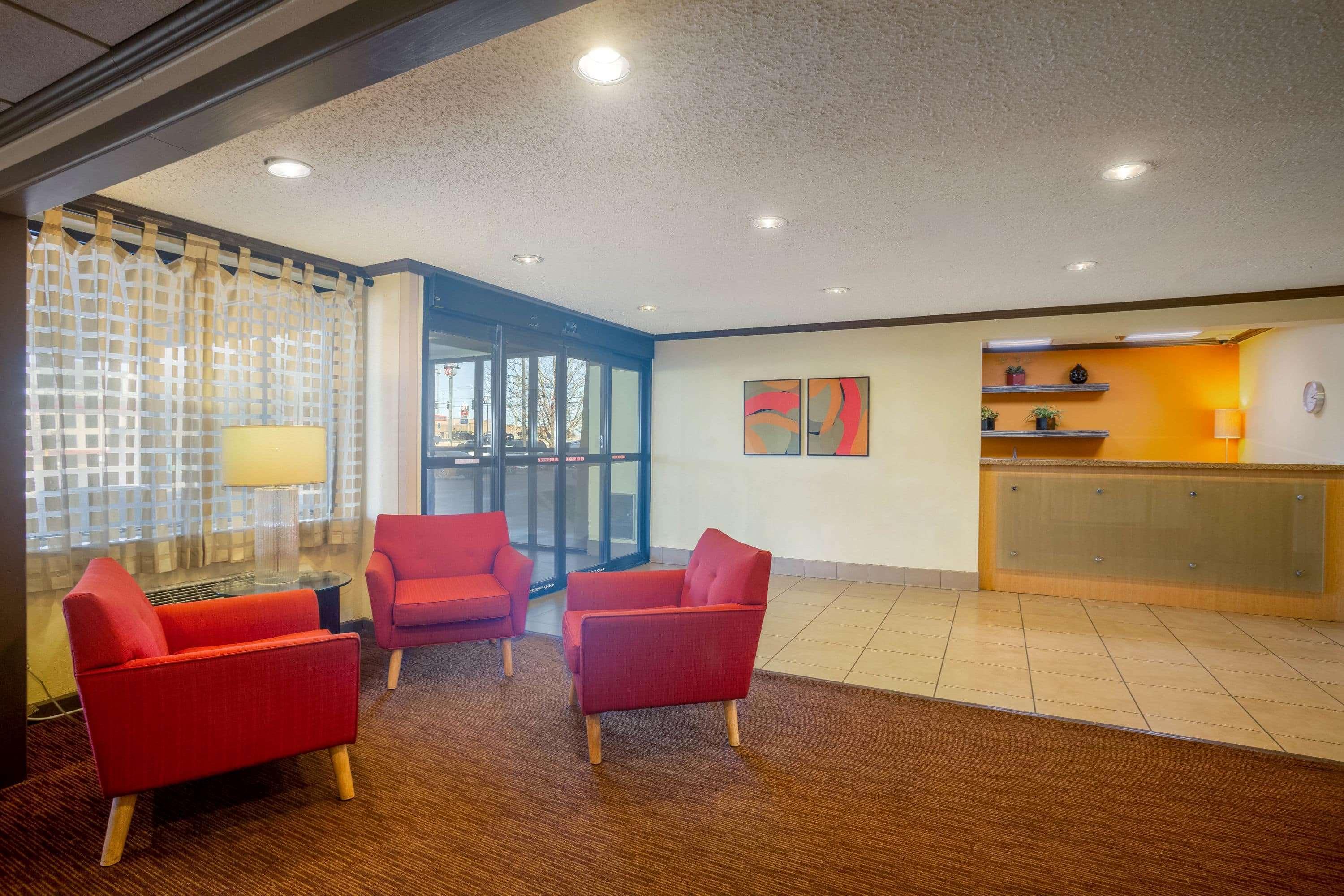 La Quinta By Wyndham Springdale Hotel Exterior photo